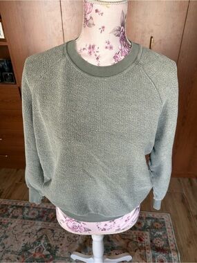 perfectwhitetee Green the Ziggy Textured Crewneck